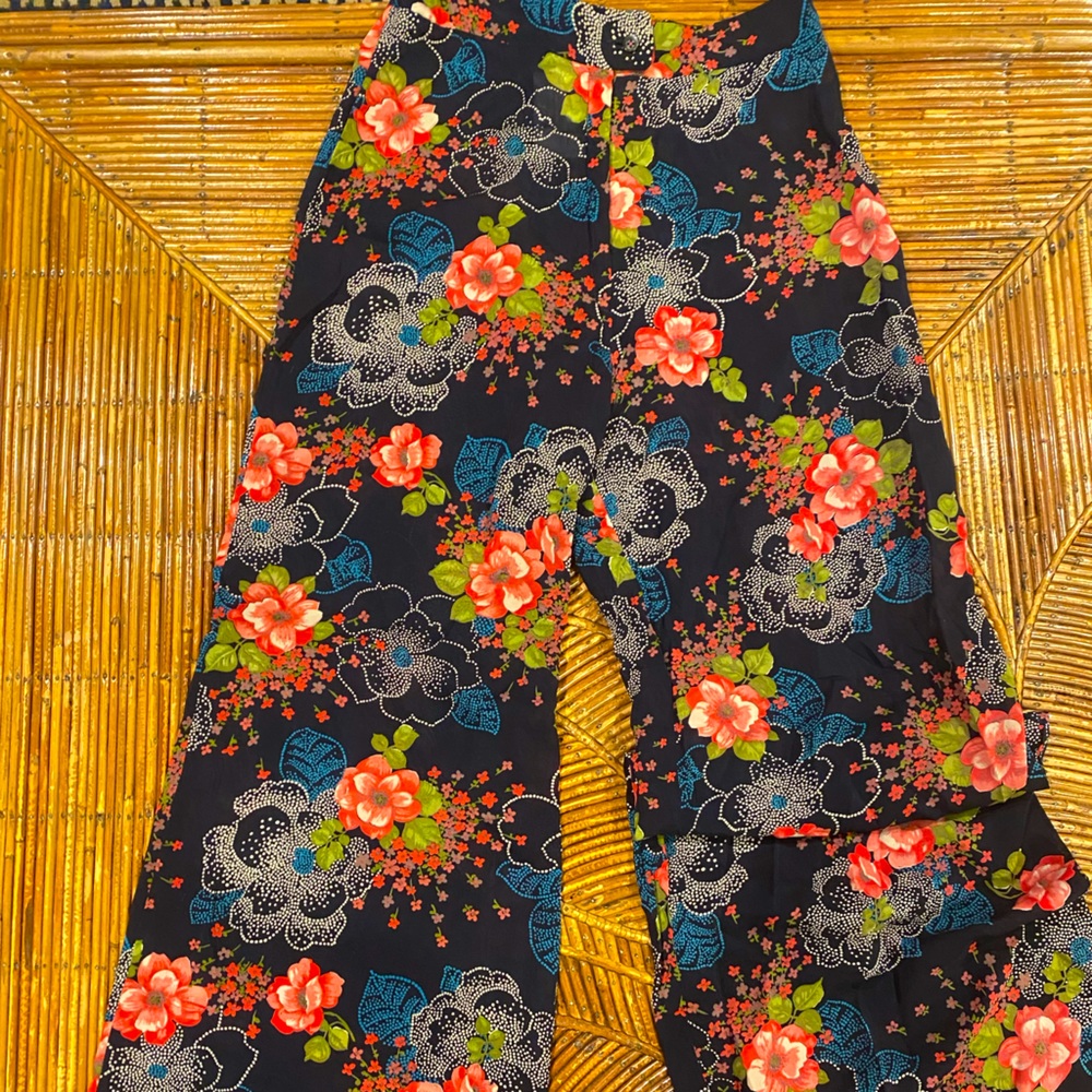 NWT 70s Sheer floral pants!